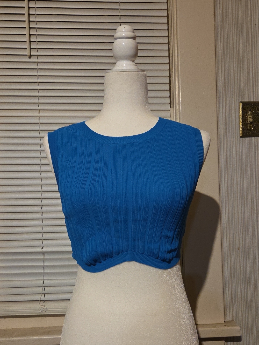 Croped Vest Shirt Womens Medium